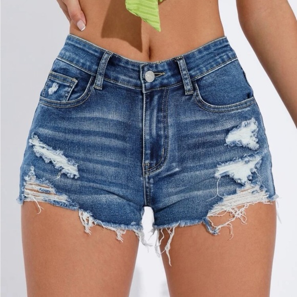 SHEIN Essnce Ripped Raw Trim Denim Shorts in Medium Wash - Picture 4 of 11